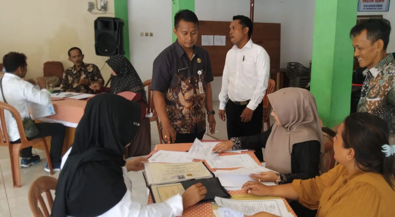 IMG 20250515 WA0016 Seleksi Perangkat Desa Karangtawang Cilacap Antusias Diikuti Puluhan Warga