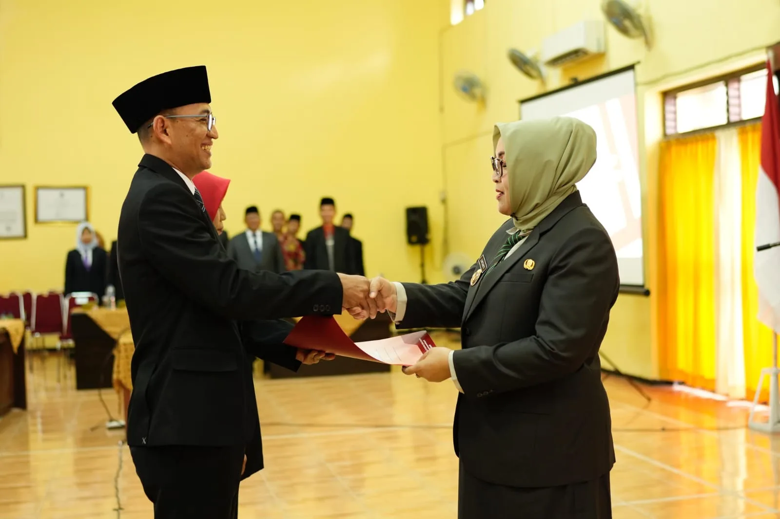 IMG 20250521 WA0008 Wakil Bupati Dwi Asih Lintarti Lantik 229 Kepala Sekolah di Banyumas