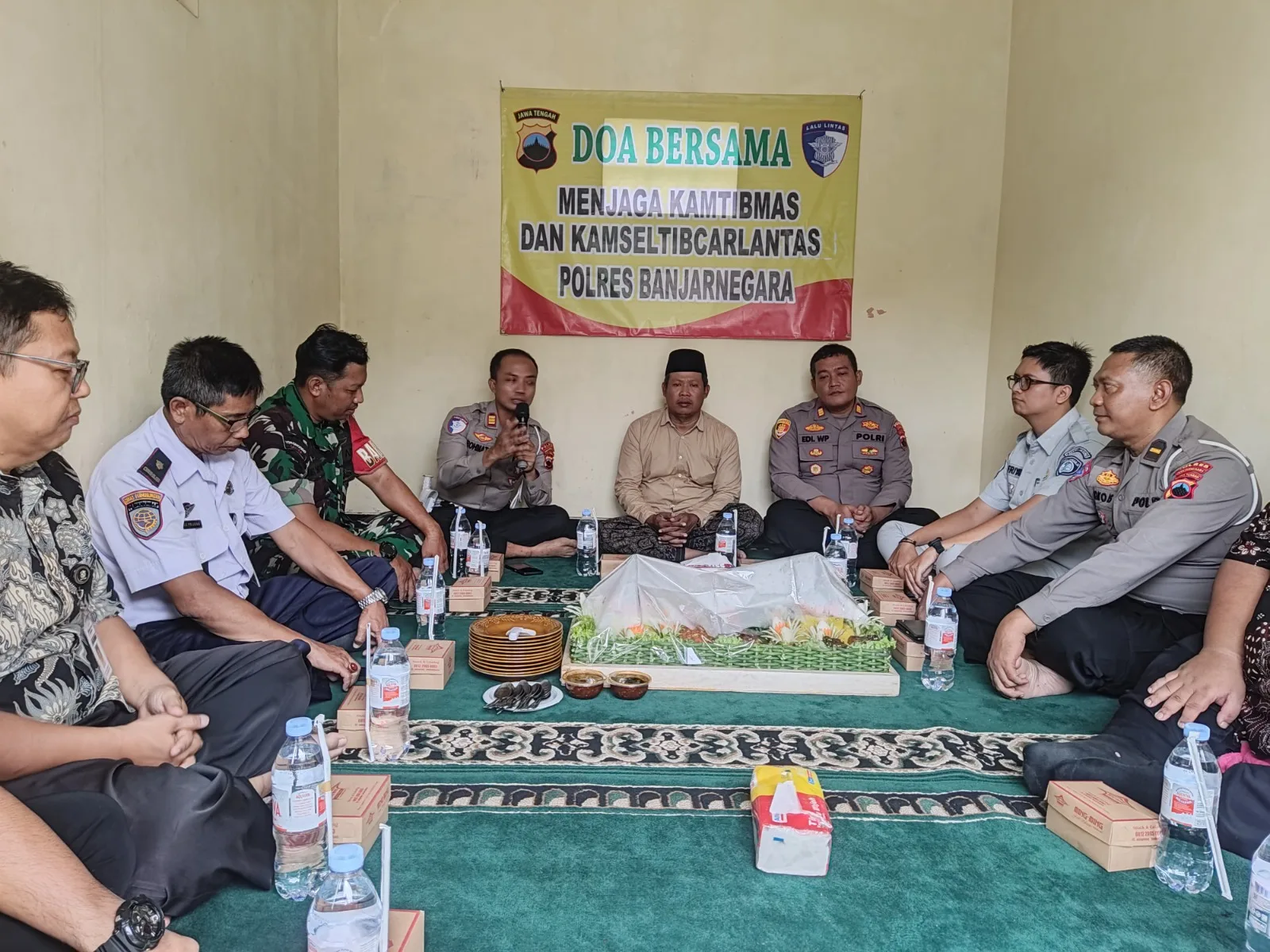 IMG 20250522 WA0021 Satlantas dan Masyarkat Purwanegara Gelar Doa Bersama Untuk Jaga Kondisifitas