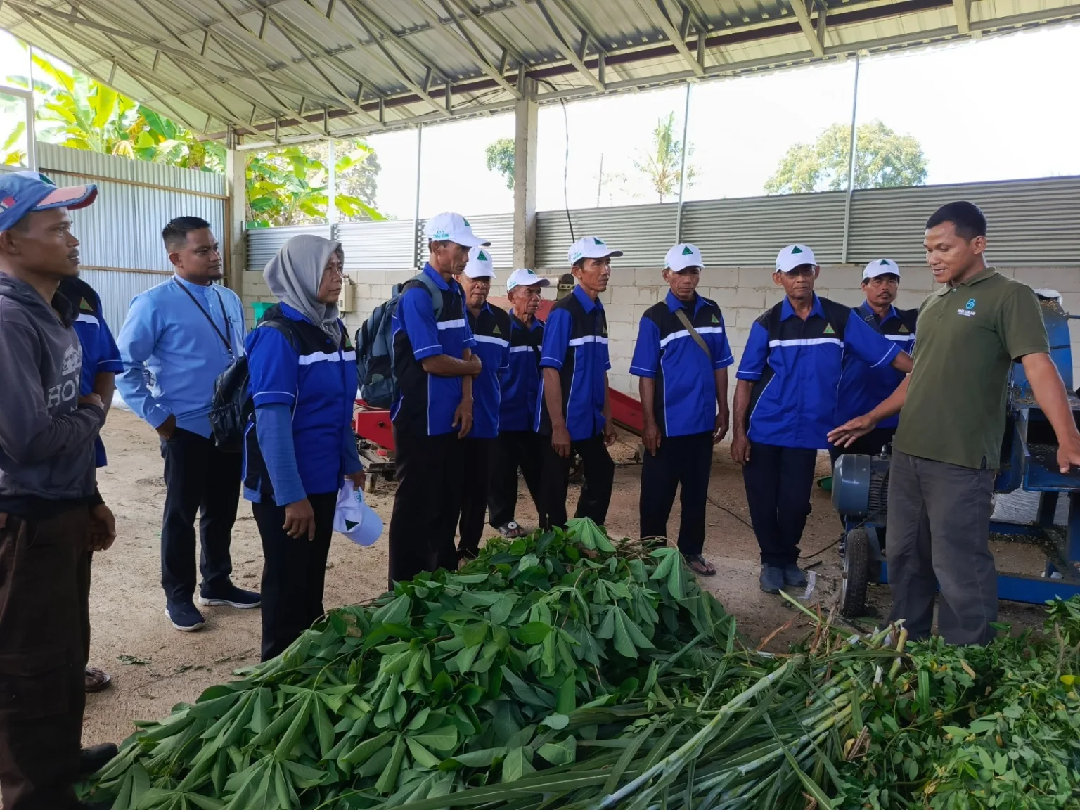 IMG 20250528 WA0007 Mitra Binan PLTA Kedung Ombo dan PLTU Bunton Belajar Ternak dan Pupuk di Serayu Network