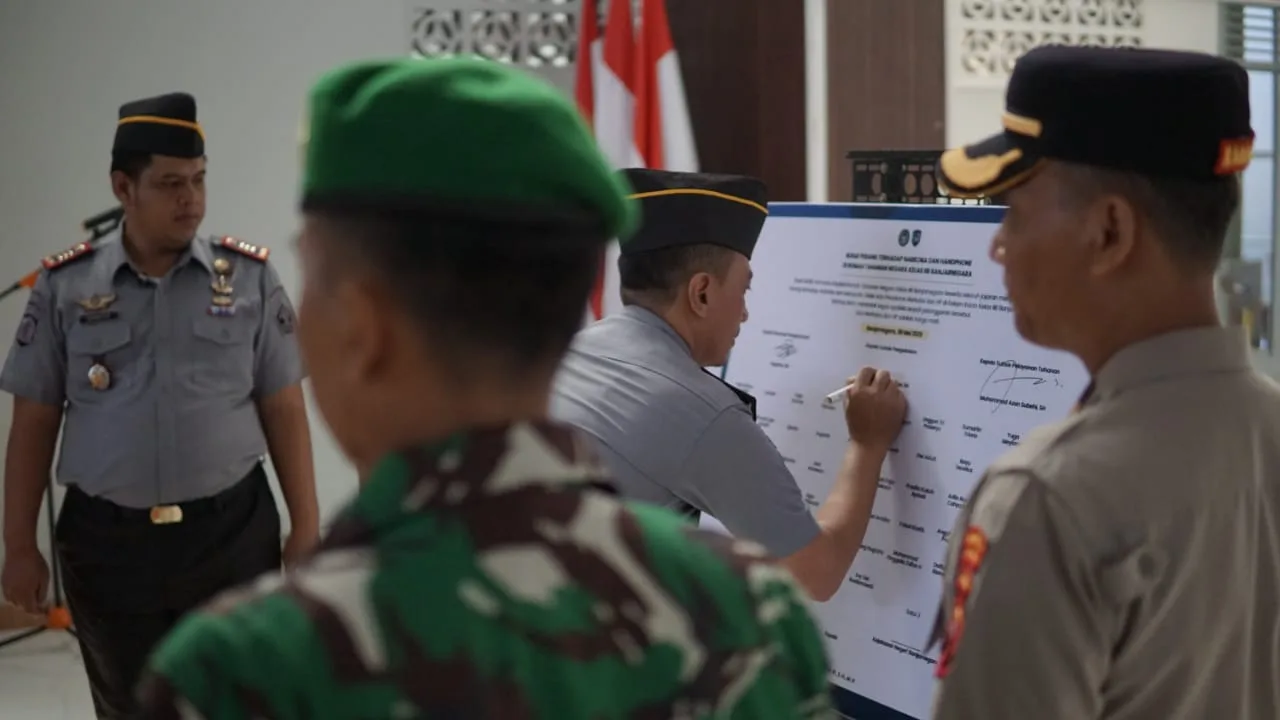IMG 20250530 WA0003 Rutan Banjarnegara Tegas Perangi Narkoba, Lakukan Ikrar dan Tandatangani Komitmen Bersama