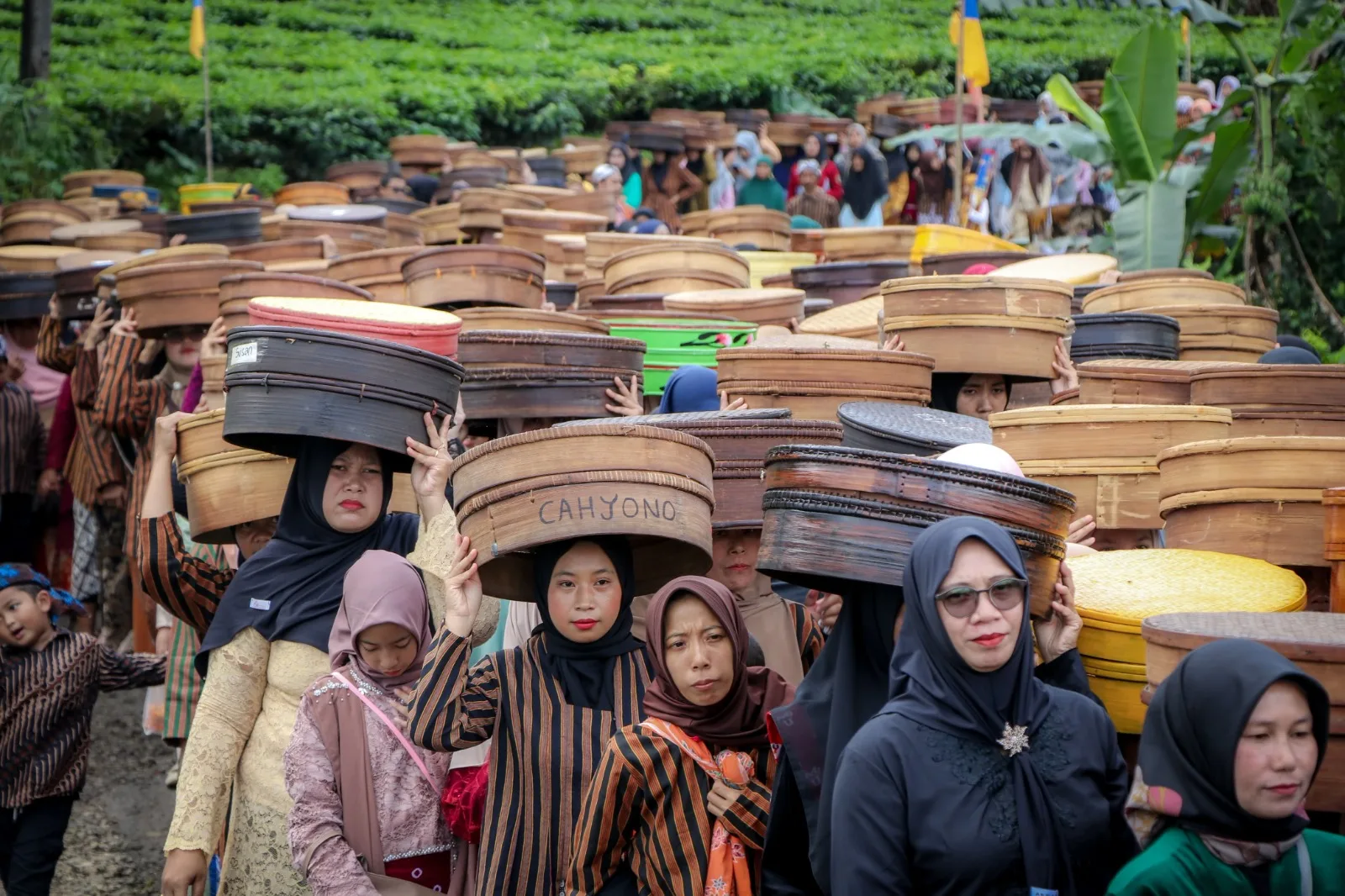 WhatsApp Image 2025 05 14 at 18.18.32 Ada Makna Mendalam Dalam Kirab 1.000 Tenong di Sirukun, Ini Pesan Wamen Ahmad Riza