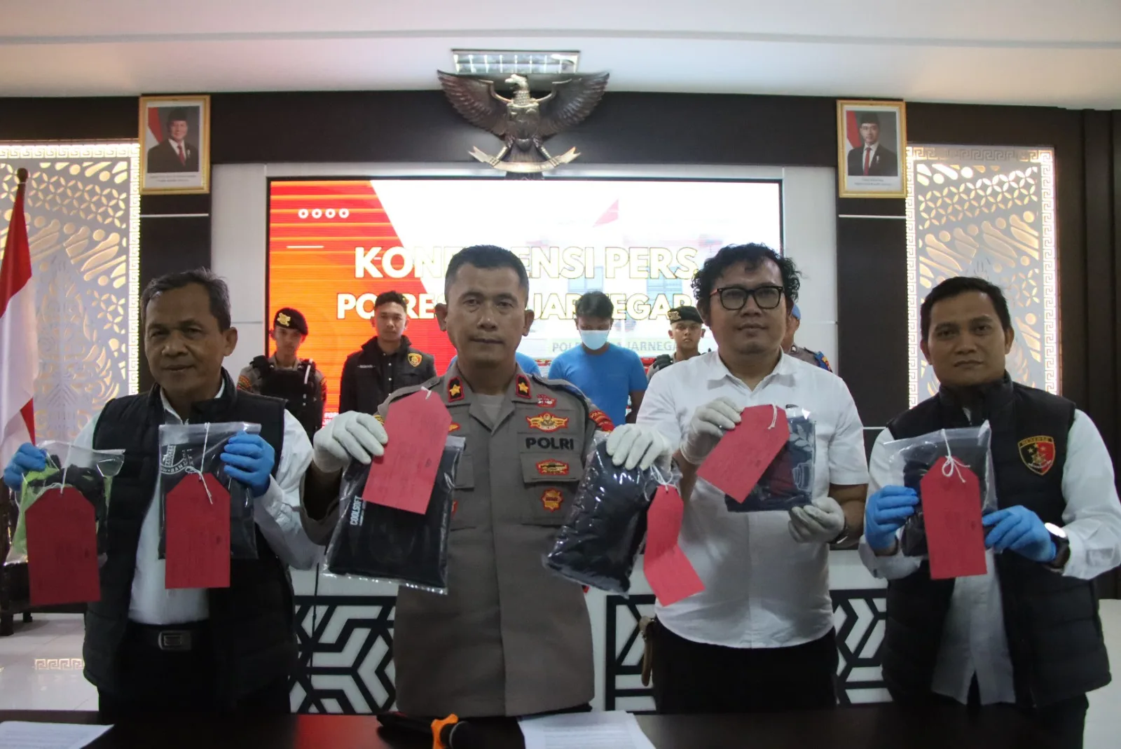 WhatsApp Image 2025 05 19 at 17.43.56 Polres Banjarnegara Amankan Jukir yang Lakukan Pengeroyokan, Satu Ditetapkan DPO