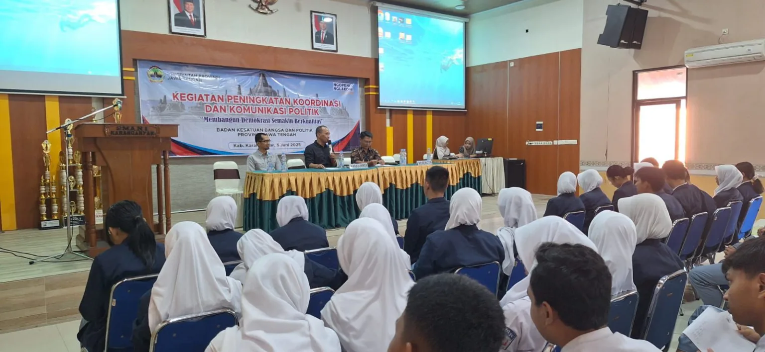 img 20250609 wa0016 Siswa SMA Karanganyar Didorong Jadi Generasi Melek Politik dan Demokrasi