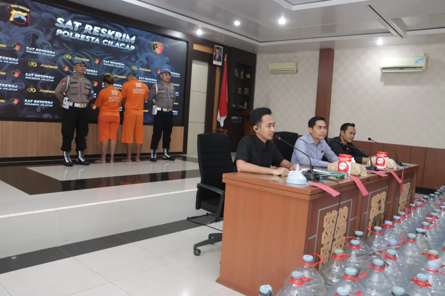 img 20250611 wa0010 Kisah Cinta Berujung Bui! Sepasang Kekasih di Cilacap Kompak Timbun BBM Subsidi