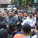 img 20250619 wa0009 Supir Truk Lakukan Aksi Damai di Alun-alun, Ini Pesan Bupati Fahmi