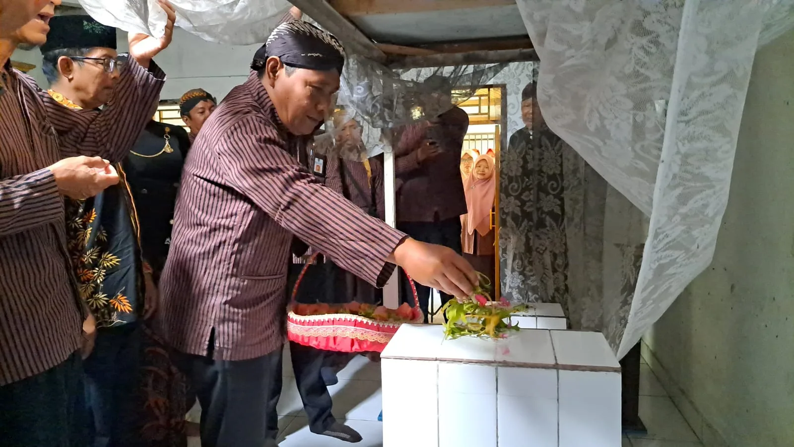 img 20250628 wa0012 Ziarah Makam Leluhur, Awal Sakral Tradisi Memetri Bumi Banjarwaru Cilacap