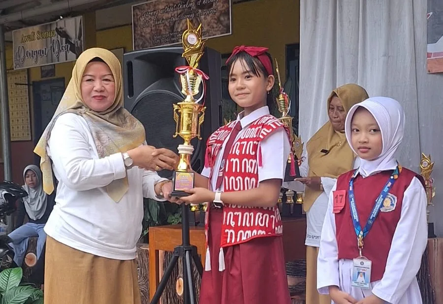 img 20250629 wa0001 Mengenal Fella Oktaviana, Sikecil Cabe Rawit dengan Segudang Prestasi