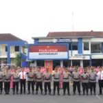 img 20250630 wa0006 Tradisi Unik di Polresta Cilacap: Bhayangkari Pasang Pangkat Suami, Diwarnai Aksi Kocak