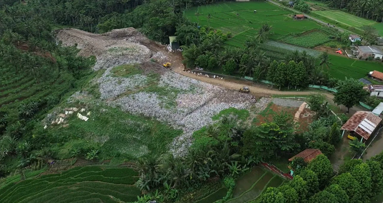 img 20250708 wa0008 Masih Gunakan Sistem Open Dumping, Banjarnegara Di Warning KLH