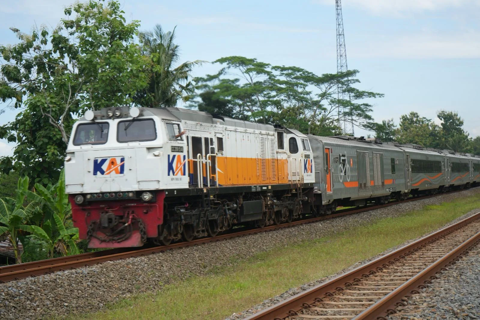 img 20250709 wa0005 Pelempar Kereta Api Terancam 15 Tahun Penjara, Sudah 5 Kasus Terjadi di Jalur Daop 5 Purwokerto