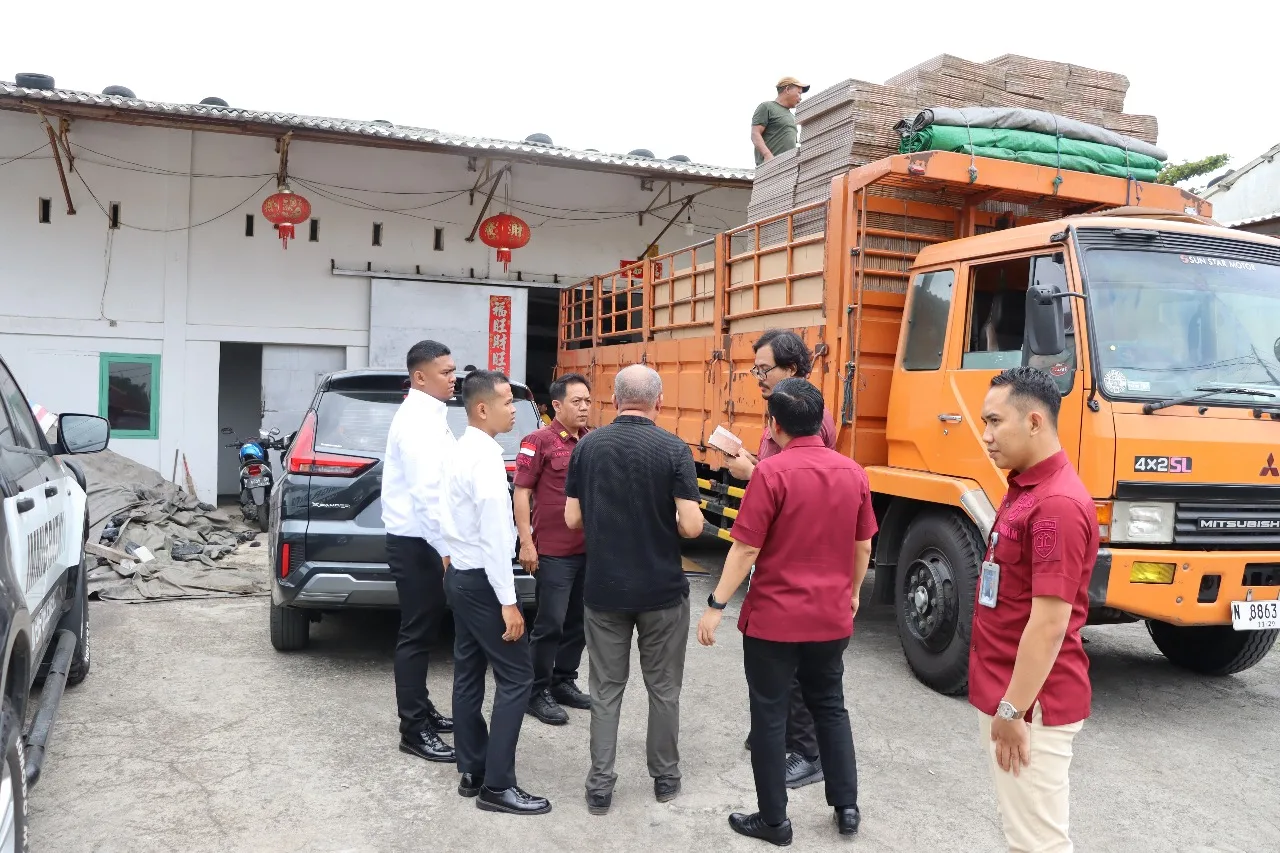 img 20250718 wa0008 Operasi Wirawaspada! Imigrasi Cilacap Sidak Perusahaan Pekerjakan TKA