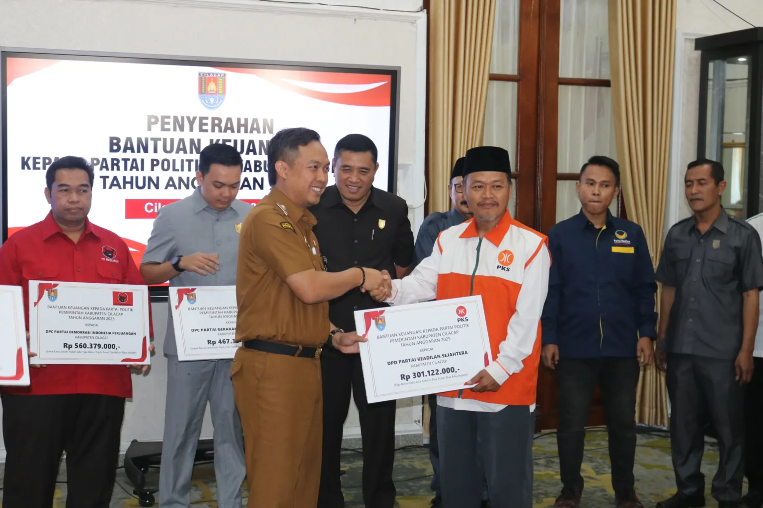 img 20250722 wa0003 Digelontor Rp2,6 Miliar! Ini Deretan Parpol Cilacap yang Kebagian Dana Segar dari Pemkab