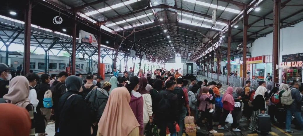img 20250731 wa0012 Hari Terakhir Diskon! Lebih dari 332 Ribu Penumpang Nikmati Promo 30% Tiket Kereta di Daop 5 Purwokerto