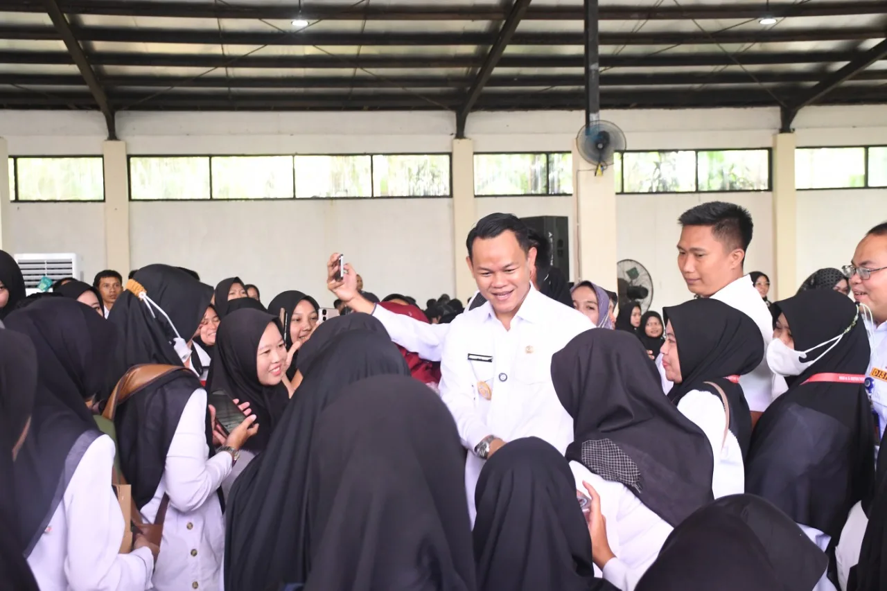 6136442375816463788 Bupati Fahmi Usulkan Tenaga Non ASN Jadi PPPK Paruh Waktu