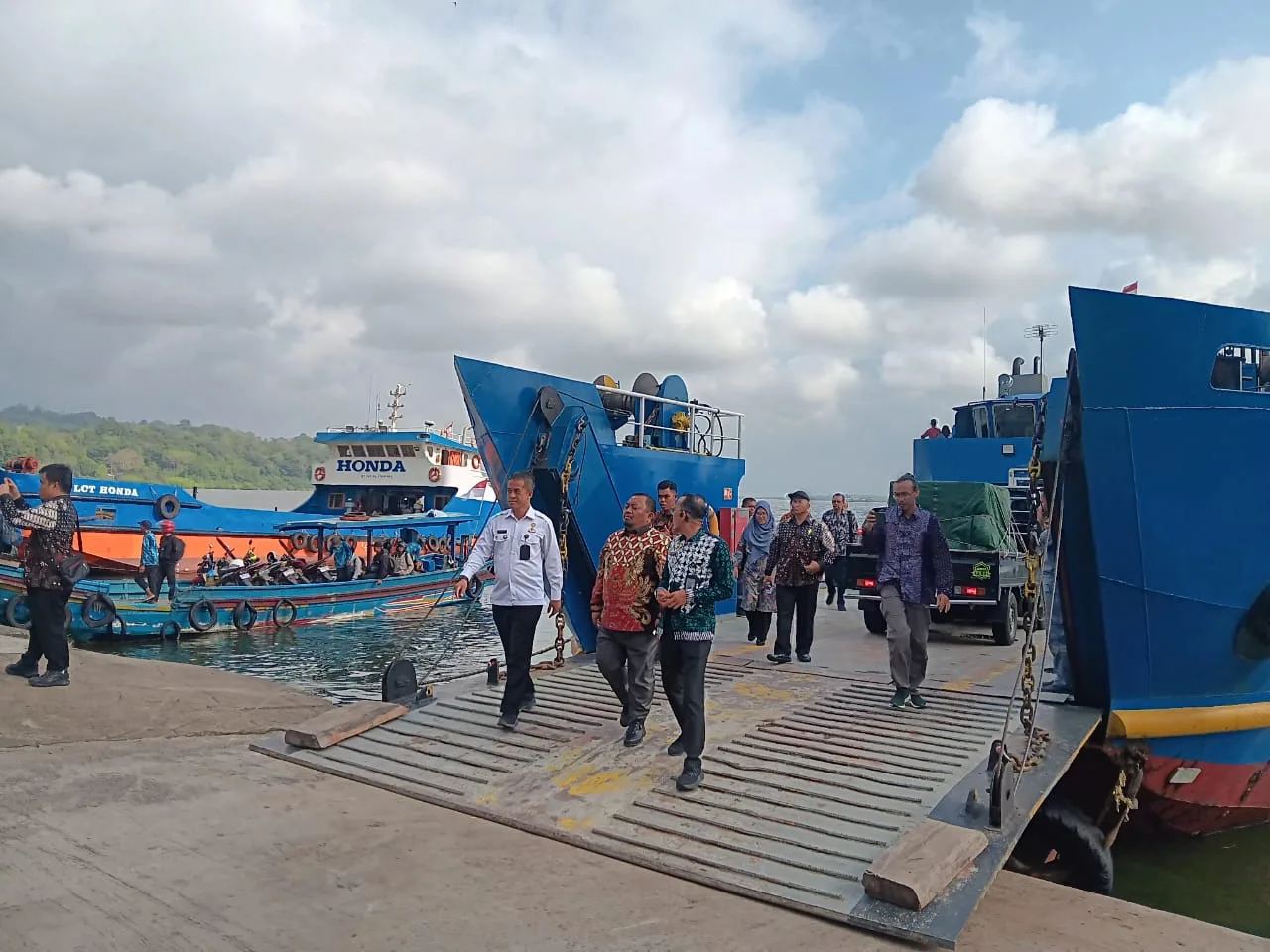 img 20250806 wa0008 Dorong Sinergi Penguatan Keamanan, Anggota DPR RI Kunjungi Lapas Karanganyar Nusakambangan