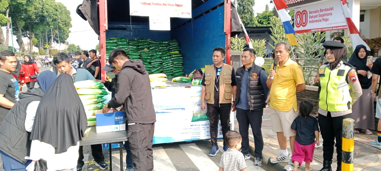 img 20250810 080446 Hanya 3 Jam, Beras Murah di CFD Ludes Diserbu Warga