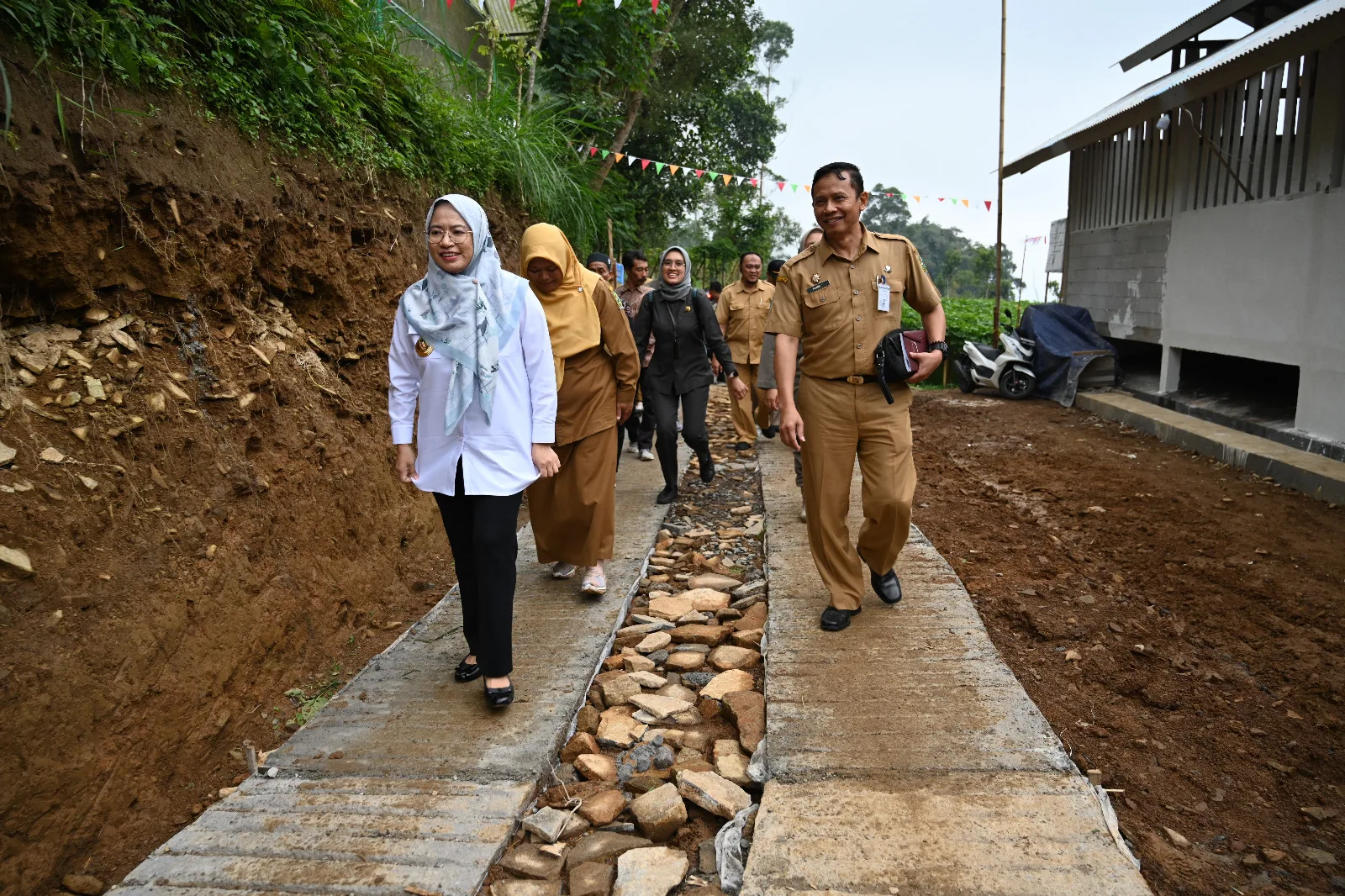 whatsapp image 2025 08 06 at 15.55.25 1 Ini Yang Diharapkan Bupati Saat Tinjau Uppo di Giritirta