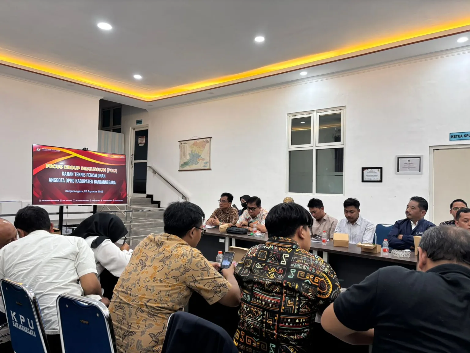 whatsapp image 2025 08 29 at 14.20.04 KPU Bahas Kajian Dapil Pencalonan Bareng Baswaslu dan Parpol