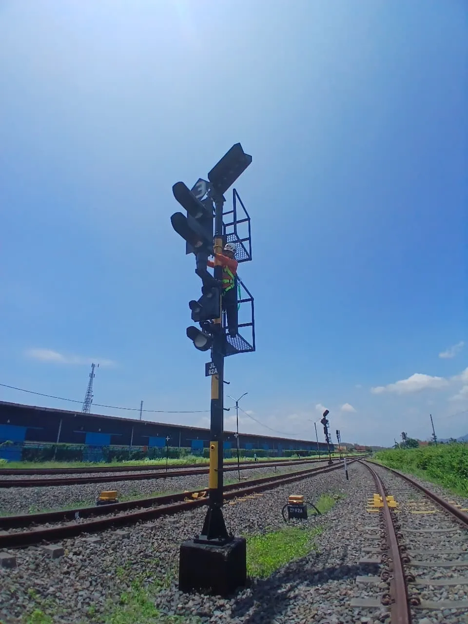 img 20250916 wa0015 KAI Daop 5 Purwokerto Pastikan Proteksi Petir Persinyalan Aman Hadapi Musim Hujan