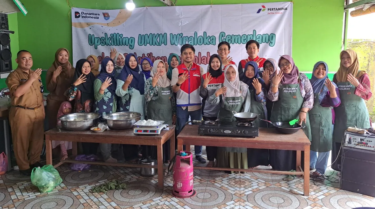 img 20250930 wa0033 Pertamina IT Cilacap Latih UMKM Slarang, Olahan Singkong Siap Naik Kelas