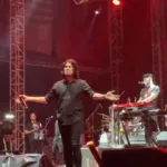 20251026 114239 Konser Dewa 'Laskar Jiwa' Sukses Guncang Cilacap, Ribuan Baladewa Terbius Nostalgia Romantis