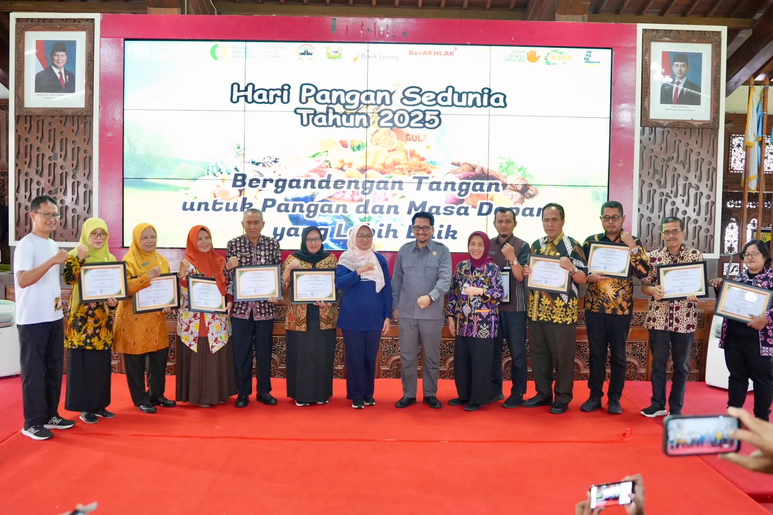 hari pangan.jpg scaled 2.400 Warga di Kebumen Dapat Bantuan Paket Sembako Non Tunai dari Bapanas