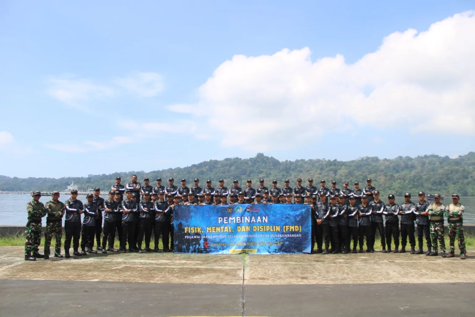 img 20251007 wa0002 Kompak dan Tangguh, Pegawai Lapas Karanganyar Ikuti FMD dengan Latihan Menembak di Kopassus Cilacap