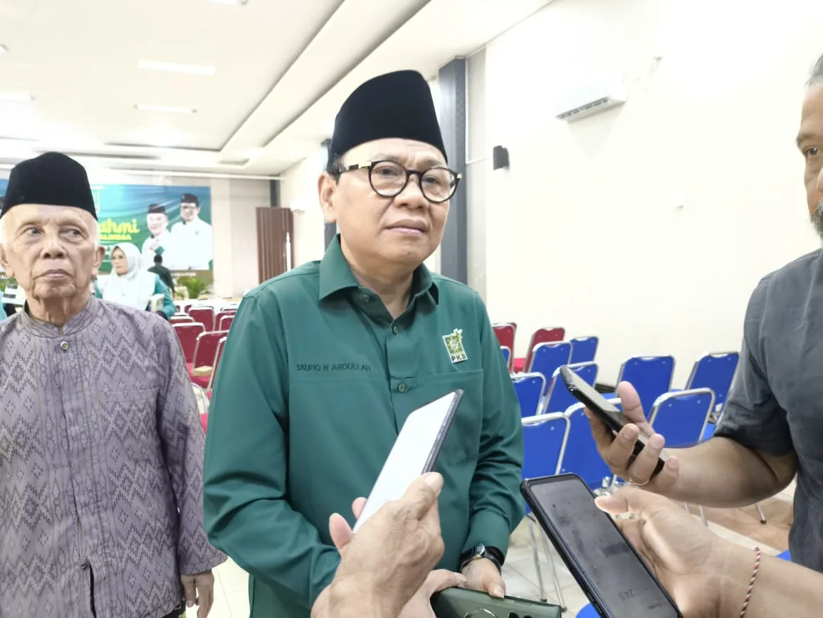 img 20251019 wa0003 Anggota DPR RI Taufiq Abdullah Siap Perjuangkan Nasib Guru Honorer
