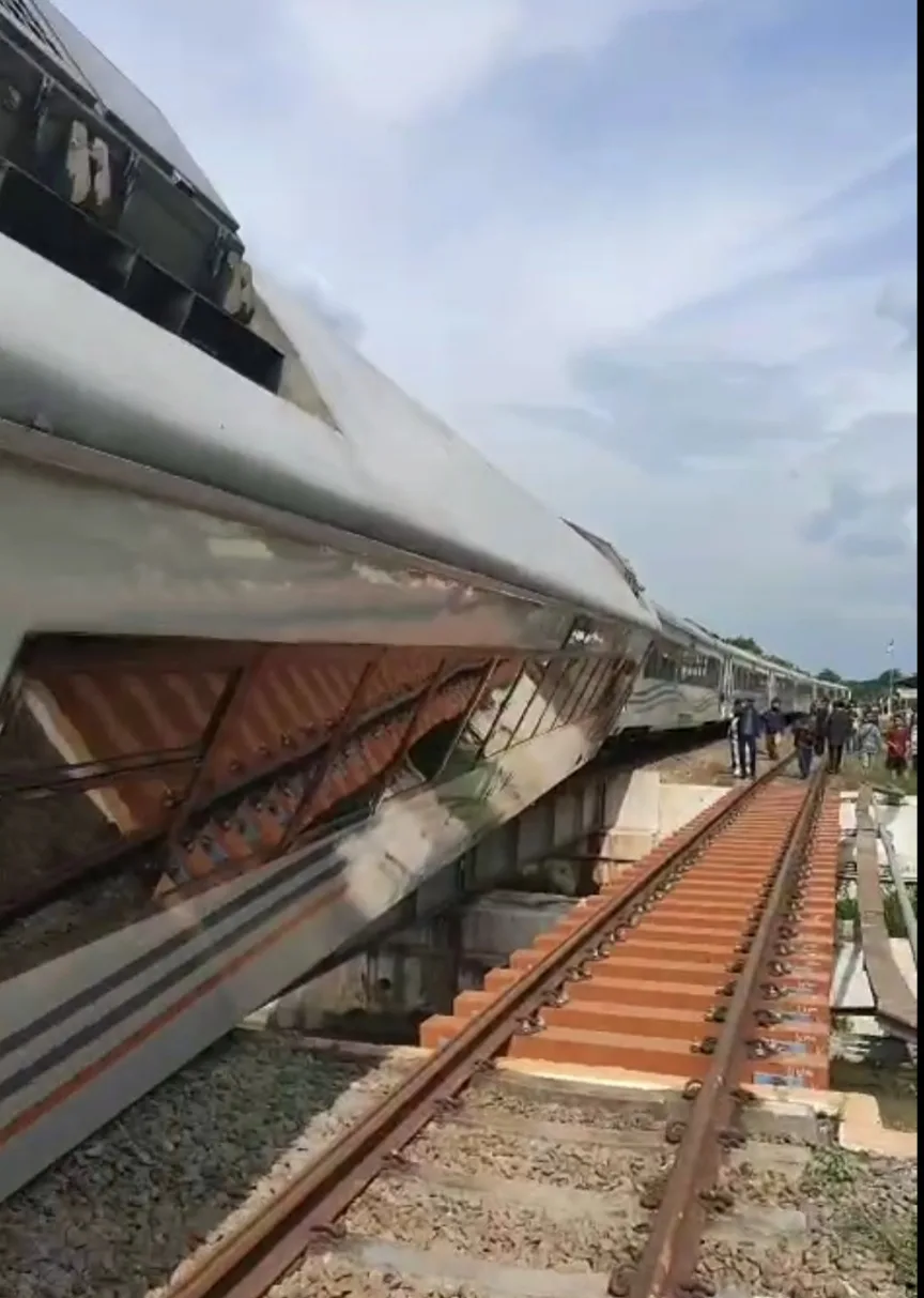 img 20251025 170750 1 Ini Daftar KA Daop 5 Purwokerto yang Dibatalkan Usai Insiden KA Purwojaya