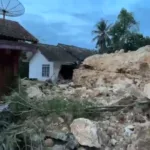 img 20251026 212036 Gunung Di Darmakradenan Banyumas Longsor, Tiga Rumah Dilaporkan Rusak