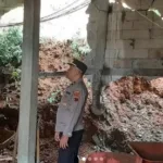 jebol Diterjang Longsor, Tembok Rumah di Karanggayam Kebumen Jebol