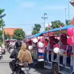 screenshot 20251021 220908 youtube Polisi di Cilacap Larang Odong-Odong Melintasi Jalan Raya, Ini Bahayanya