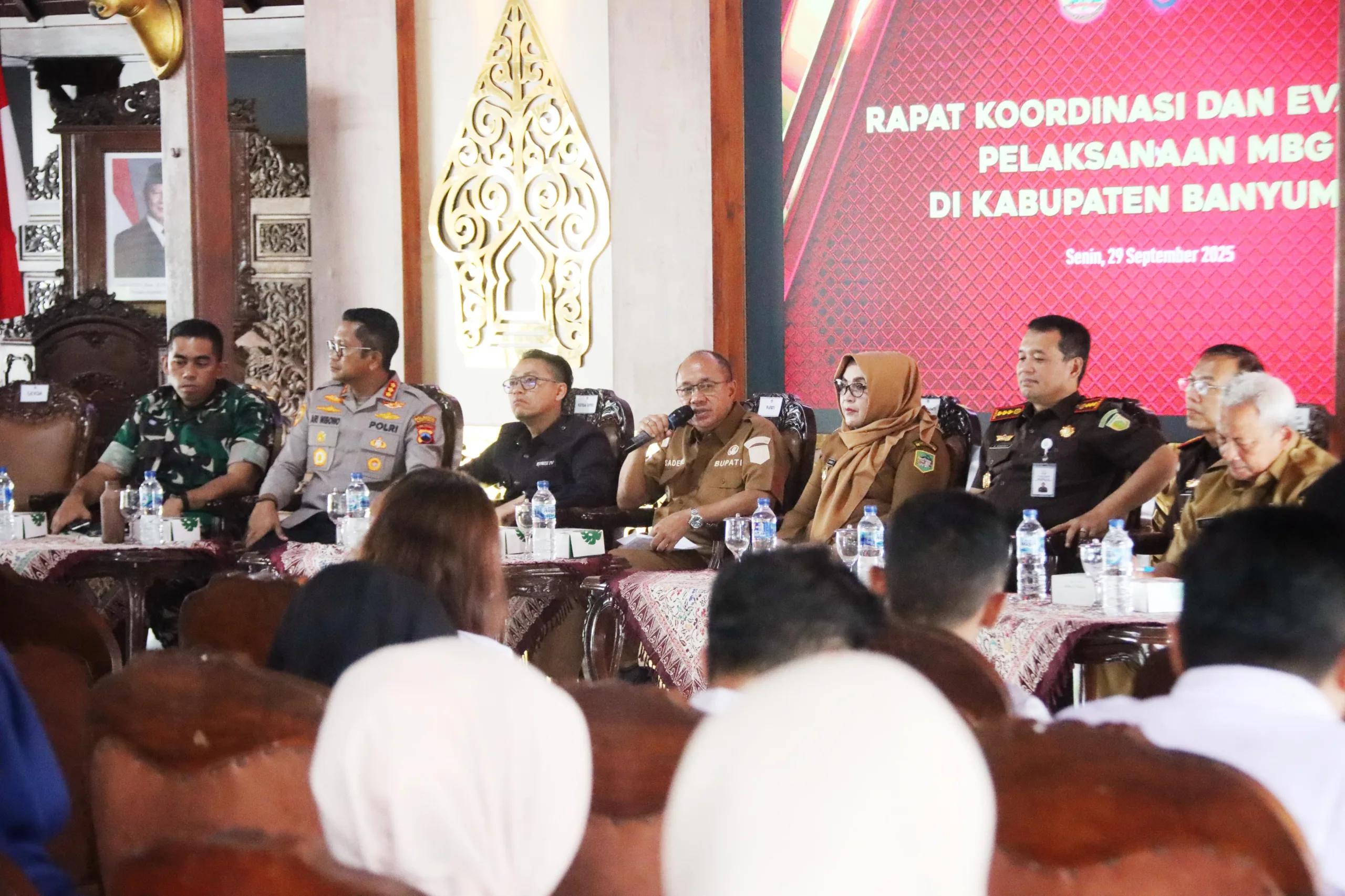 whatsapp image 2025 09 29 at 16.38.21 scaled Banyak Keluhan, Pemkab Banyumas Evaluasi Pelaksanaan Makan Bergizi Gratis