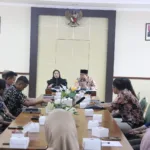 whatsapp image 2025 10 09 at 16.13.27 Perkuat Sinergitas Pemilu Damai, Pemkab dan Bawaslu Teken Kesepakatan