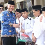 whatsapp image 2025 10 17 at 14.58.52 1 Wabup dan Sekda Ikut Ro'an di Ponpes Al Fatah Banjarnegara