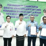 whatsapp image 2025 10 22 at 14.25.27 Bupati Syamsul Angkat Direksi Baru Perumdam Tirta Wijaya, Dorong Layanan Air Bersih Lebih Prima