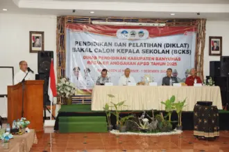 Bupati sadewo stop transaksional jabatan