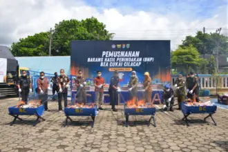 Bea Cukai Cilacap Musnahkan Ribuan Rokok Ilegal Senilai Rp 1,3 Miliar