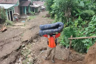 Tanah Bergerak di Desa Maribaya Kecamatan Karanganyar, Purbalingga. (Foto :Dok BPBD Purbalingga)