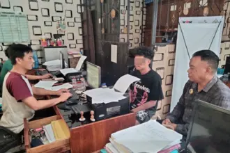 img 20251105 wa0019 Polresta Cilacap Bekuk Pengedar Sinte, Barang Bukti Siap Edar Disita