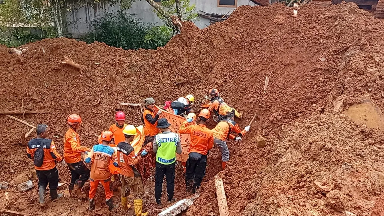 img 20251115 wa0027 Update Longsor Majenang! Tim SAR Temukan 3 Korban, Total 6 Sudah Dievakuasi