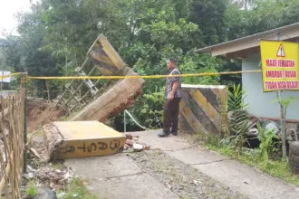 Jembatan cikakak wangon banyumas
