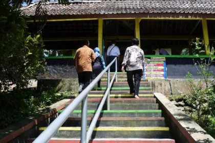 Makam Sunan Giri Pit di Banjarnegara merupakan bukti sejarah masuknya Islam di Banjarnegara. (dok.Pemkab Banjarnegara)