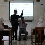 Orang Tua Mengajar SMAN 2 Purbalingga.