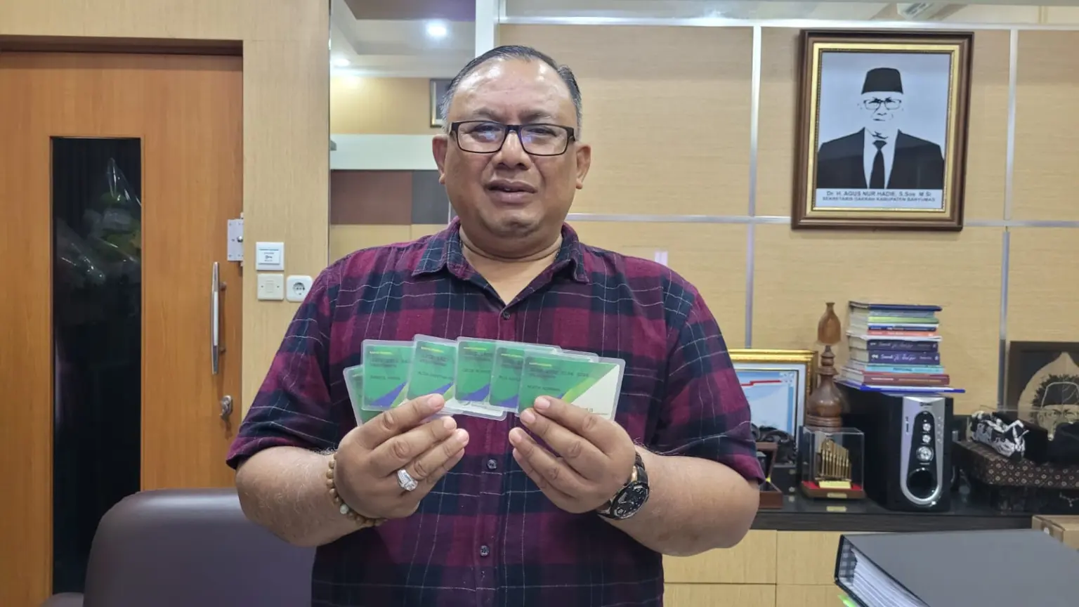 Pejabat Banyumas Urunan Fasilitasi BPJS Pekerja Informal