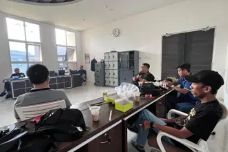 Protes eo banyumas retribusi tiket 15 %