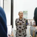 Bupati Banyumas Sadewo Tri Lastiono saat menengok ruang rawat inap Puskesmas Baturraden II, usai peresmian, Rabu (12/11/2025).