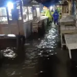 videocapture 20251115 073854 Drainase Buruk! Banjir Genangi Pasar Darurat Kroya