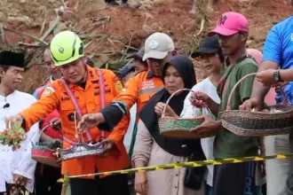 videocapture 20251123 065338 10 Hari Perjuangan: Operasi SAR Longsor Majenang Ditutup, Dua Korban Masih Hilang